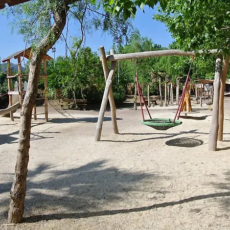 Azur Beach Kamp alanı 5*